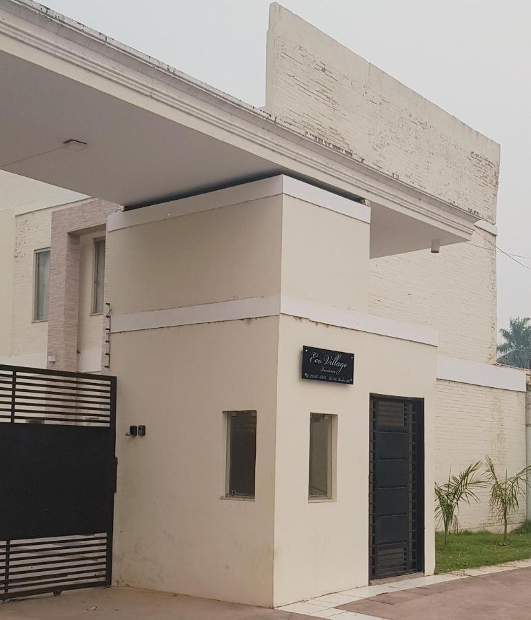 Sobrado 6 Amplo E Confortavel Em Condominio Corumba Ngoại thất bức ảnh