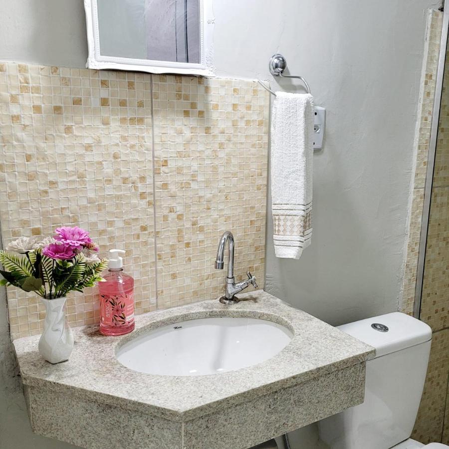 Sobrado 6 Amplo E Confortavel Em Condominio Corumba Ngoại thất bức ảnh