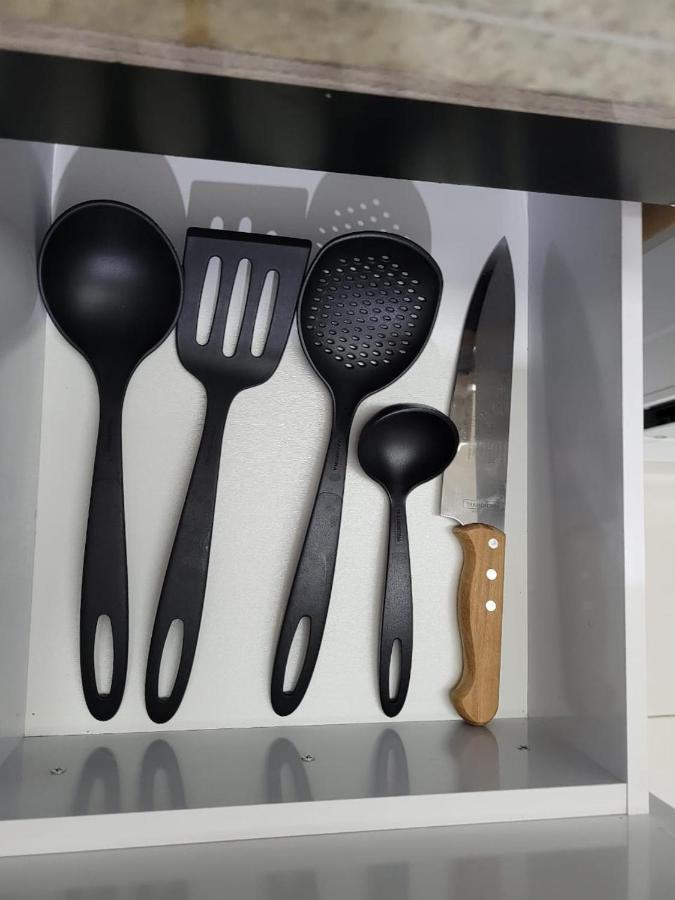 Sobrado 6 Amplo E Confortavel Em Condominio Corumba Ngoại thất bức ảnh